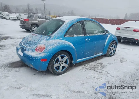 2004 Volkswagen New Beetle Coupe z USA, uszkodzony, nr VIN 3VWGK31C34M420645